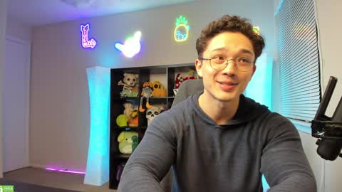 Snapshot of abbuddy920236 chatting on December 17, 2024, 5:18 am buddy online show from December 17, 2024, 5:18 am