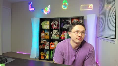 Snapshot of abbuddy920236 chatting on January 17, 2025, 5:11 am buddy online show from January 17, 2025, 5:11 am