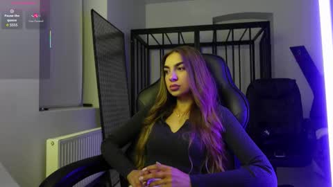 ABBY LAKER online show from September 25, 2025, 4:54 pm