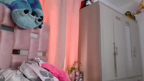 Snapshot of abby_moss_2 chatting on October 30, 2025, 3:13 pm abby_moss_2 online show from October 30, 2025, 3:13 pm