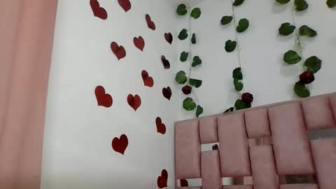 abby_moss_2 online show from March 12, 2026, 12:33 pm