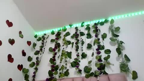 abby_moss_2 online show from April 16, 2026, 12:28 pm