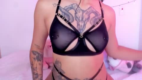 abby_rousee online show from October 4, 2025, 1:20 pm