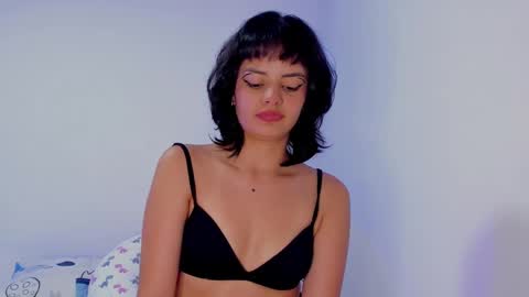 Snapshot of abby_saenz01 chatting on December 14, 2024, 2:56 am Abby Saenz online show from December 14, 2024, 2:56 am