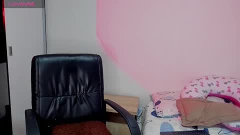 Snapshot of abby_saenz01 chatting on December 27, 2024, 1:43 am Abby Saenz online show from December 27, 2024, 1:43 am