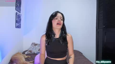 Snapshot of abby_saenz01 chatting on September 12, 2025, 7:36 pm Abby Saenz online show from September 12, 2025, 7:36 pm