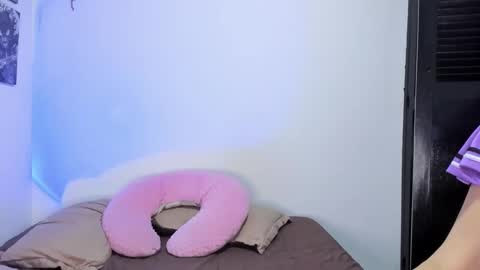 Snapshot of abby_saenz01 chatting on October 30, 2025, 10:32 pm Abby Saenz online show from October 30, 2025, 10:32 pm