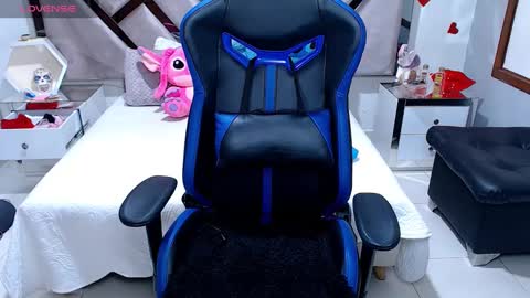 Snapshot of abby_sexyxx chatting on December 5, 2024, 8:22 pm abby sexyxx online show from December 5, 2024, 8:22 pm