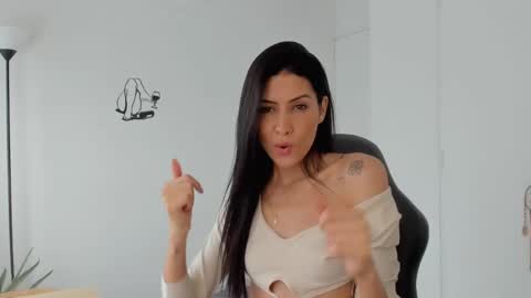 Snapshot of abbyada chatting on February 19, 2025, 12:55 pm Laura online show from February 19, 2025, 12:55 pm