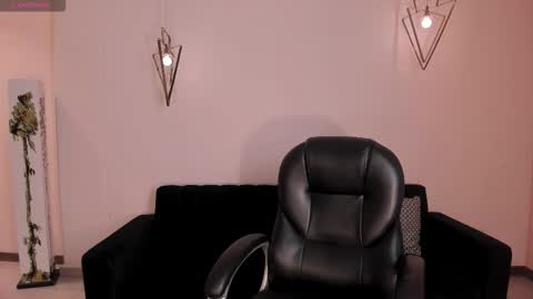 Abby Dalton  online show from November 19, 2025, 6:30 pm