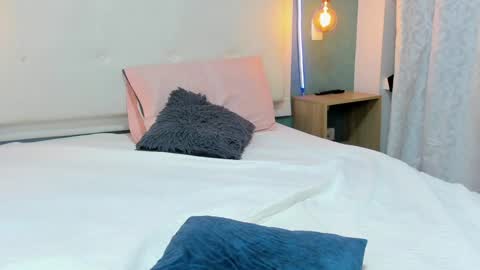 Abby Dixon  online show from December 20, 2024, 3:36 am