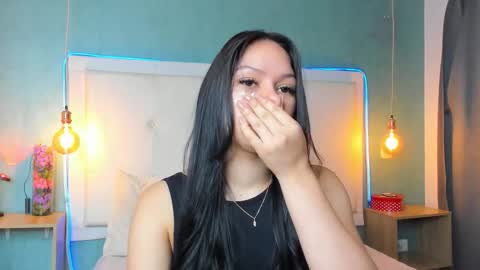 Abby Dixon  online show from March 19, 2026, 12:09 pm