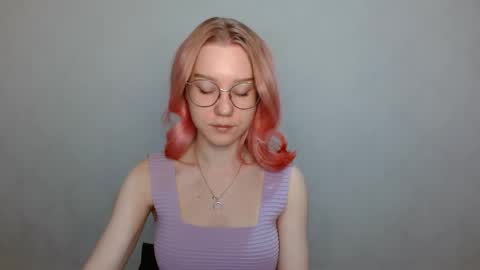 Snapshot of abbymoore__ chatting on December 6, 2024, 9:43 am Abby Lovense is active online show from December 6, 2024, 9:43 am