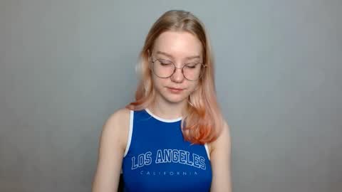 Snapshot of abbymoore__ chatting on January 3, 2025, 9:36 am Abby Lovense is active online show from January 3, 2025, 9:36 am