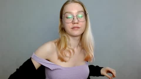 Snapshot of abbymoore__ chatting on February 22, 2025, 12:51 pm Abby Lovense is active online show from February 22, 2025, 12:51 pm
