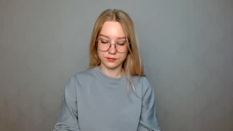 Snapshot of abbymoore__ chatting on February 25, 2025, 6:47 am Abby Lovense is active online show from February 25, 2025, 6:47 am