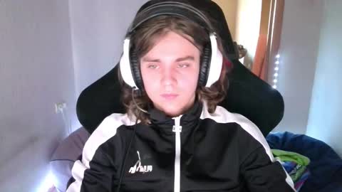 abbysal_blade online show from October 20, 2025, 6:14 am