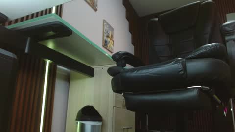 Abby Stones online show from February 5, 2025, 2:37 pm