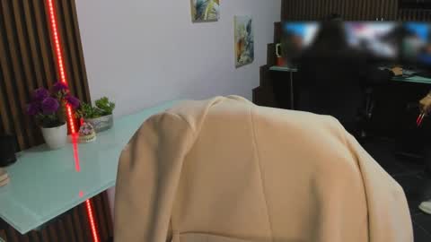 Abby Stones online show from February 12, 2025, 11:51 am