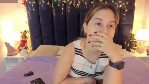 Snapshot of abbysweet1_ chatting on December 20, 2025, 11:39 am Abigail online show from December 20, 2025, 11:39 am