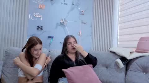 Abella online show from October 24, 2025, 9:00 pm