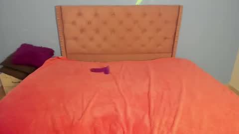 Snapshot of abella_danger88 chatting on December 9, 2024, 8:54 pm Abella online show from December 9, 2024, 8:54 pm