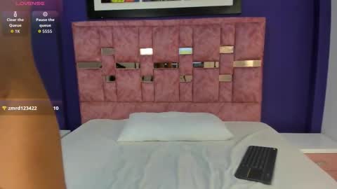 Snapshot of abella_lov chatting on November 24, 2025, 12:16 pm abella_lov online show from November 24, 2025, 12:16 pm