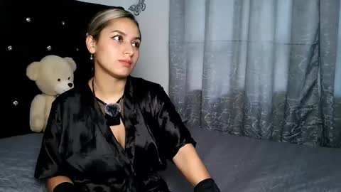 Snapshot of abellaanddick chatting on October 13, 2025, 8:31 pm abellaanddick online show from October 13, 2025, 8:31 pm
