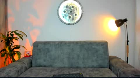 Snapshot of abellaconnor chatting on February 17, 2026, 10:05 pm Abella and Kendra online show from February 17, 2026, 10:05 pm