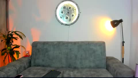 Snapshot of abellaconnor chatting on February 26, 2026, 8:52 pm Abella and Kendra online show from February 26, 2026, 8:52 pm