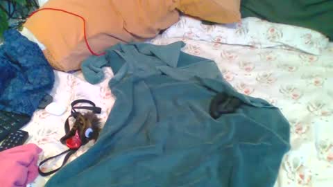 Snapshot of abhi_cam chatting on December 27, 2024, 2:47 am Naked Gentleman online show from December 27, 2024, 2:47 am