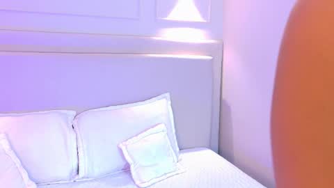 abiehils online show from October 27, 2025, 11:25 am