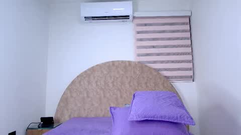 Abigail online show from November 21, 2025, 3:05 am