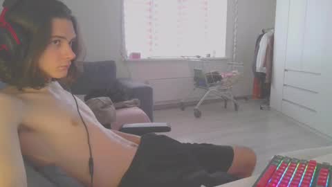 Snapshot of abobus123 chatting on December 27, 2024, 9:50 am hi  cum in pvt noi extra tip online show from December 27, 2024, 9:50 am