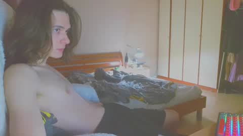 Snapshot of abobus123 chatting on January 2, 2025, 8:02 pm hi  cum in pvt noi extra tip online show from January 2, 2025, 8:02 pm