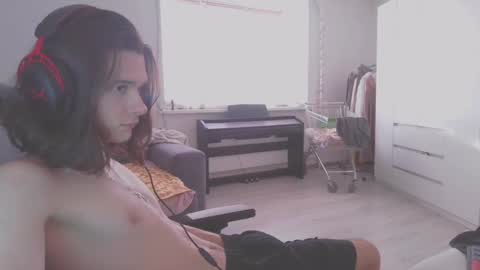 Snapshot of abobus123 chatting on February 6, 2025, 11:32 am hi  cum in pvt noi extra tip online show from February 6, 2025, 11:32 am