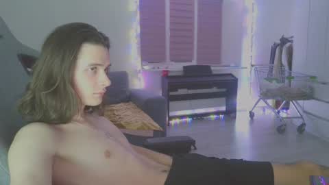 Snapshot of abobus123 chatting on February 8, 2025, 2:38 pm hi  cum in pvt noi extra tip online show from February 8, 2025, 2:38 pm