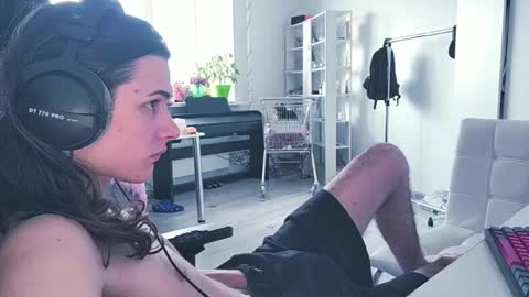Snapshot of abobus123 chatting on April 22, 2026, 8:39 am hi cum in pvt noi extra tip online show from April 22, 2026, 8:39 am