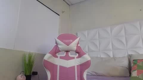 Snapshot of abril1_gh chatting on January 28, 2025, 7:21 pm Abril online show from January 28, 2025, 7:21 pm