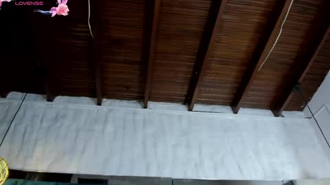 abril_gomez_11 online show from May 16, 2026, 7:45 pm
