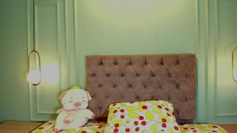 Snapshot of abril_jones10 chatting on February 24, 2025, 2:51 am Abril jones online show from February 24, 2025, 2:51 am