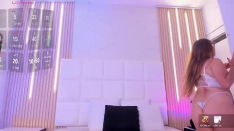 Snapshot of abril_snow chatting on July 15, 2026, 8:03 pm abril_snow online show from July 15, 2026, 8:03 pm