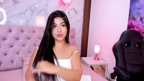 Abril online show from April 4, 2026, 11:29 am