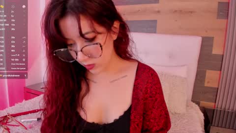 Snapshot of abrilsnow chatting on June 8, 2026, 11:54 am abrilsnow online show from June 8, 2026, 11:54 am