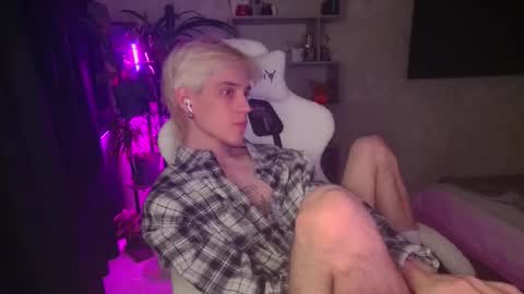 Nick online show from November 29, 2025, 1:47 pm