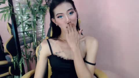 Miss Sophie online show from December 23, 2024, 5:43 pm