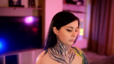 acid_pie online show from December 5, 2024, 10:01 am