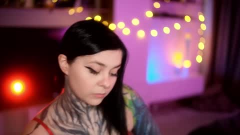 acid_pie online show from February 20, 2025, 8:39 am