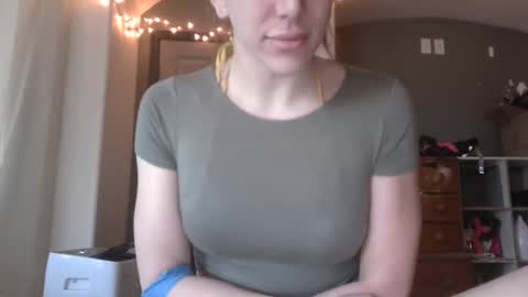 Snapshot of acs995 chatting on December 2, 2025, 8:59 pm OF online show from December 2, 2025, 8:59 pm