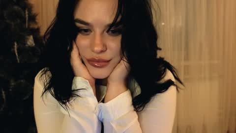 my inst   love inside 17 online show from January 20, 2025, 12:57 am